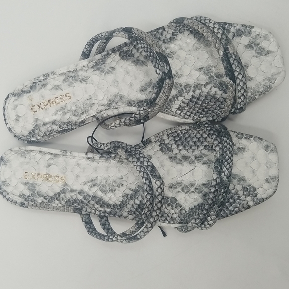 EXPRESS Snakeskin Strappy Slides Open Mule Flats Sandals Sz:7 - Picture 7 of 11